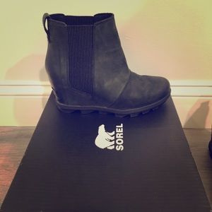 Sorel Joan of Arctic Wedge Boot - Size 8